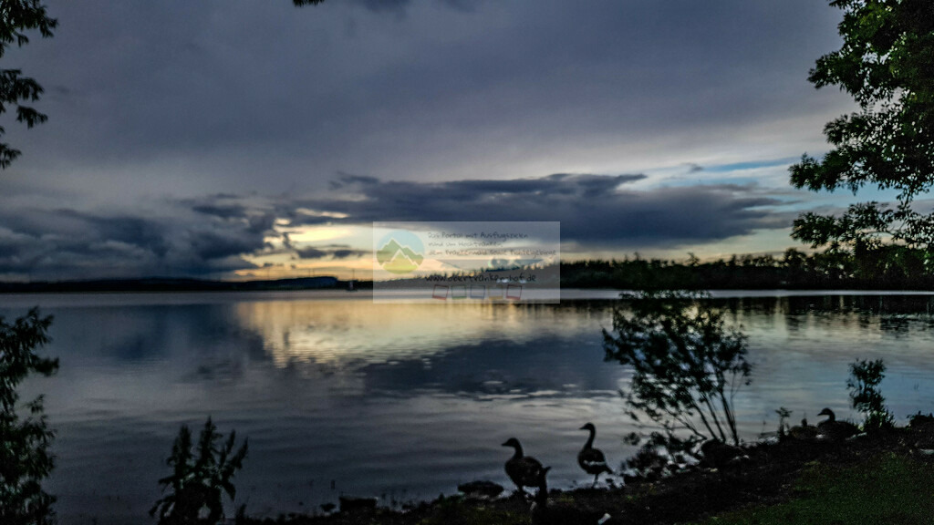 Sonnenuntergang am Förmitzspeicher - Unwetter zieht auf | Impressionen rund um Hochfranken - Frankenwald - Fichtelgebirge - Realisiert mit Pictrs.com