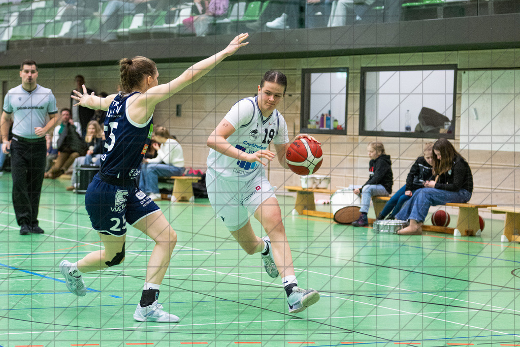 2. DBBL Nord 24/25 | 19.01.2025 | BBC OS vs. VfL VIACTIV-AstroLadies Bochum | 2. DBBL Nord 24/25 | 19.01.2025 | BBC OS vs. VfL VIACTIV-AstroLadies Bochum - - - - - CREDIT, www.bullenfotos.de, Martin König, Hörner Weg 40, D-49078 Osnabrück, +4917663732967, Nutzung und Weitergabe nur zu den vereinbarten Zwecken. Presseanfragen an Urheber. Alle Rechte beim Urheber. - - - - - - Realisiert mit Pictrs.com
