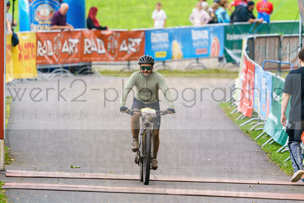 RennsteigRIDE Zieleinlaufbilder | Zieleinlauf RIDE 23