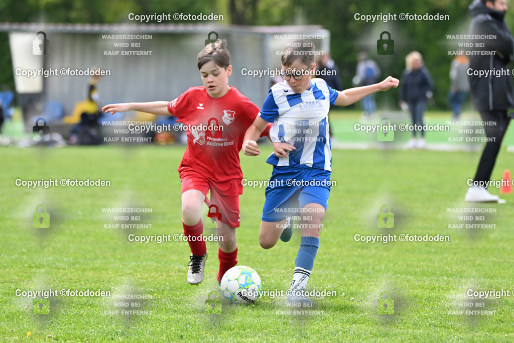 DSC_0246 | TSV Holtrop (rot) - TuS Holtriem I (blau,weiß) 