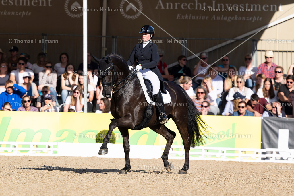 TH_511-TIMPE Andrea (GER)_ Don Carismo FRH_17798 | Deutsches Spring- und Dressur-Derby 2024 am 11.05.24 in Hamburg, 511TIMPE Andrea (GER), Don Carismo FRH