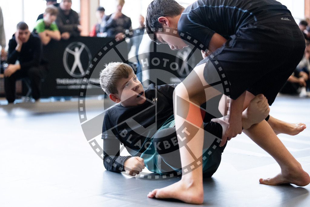 20251129PBB6486 | Fighters compete during the luta livre competition ILLCS XI winter edition on November 29, 2025 in Hannover, Germany.