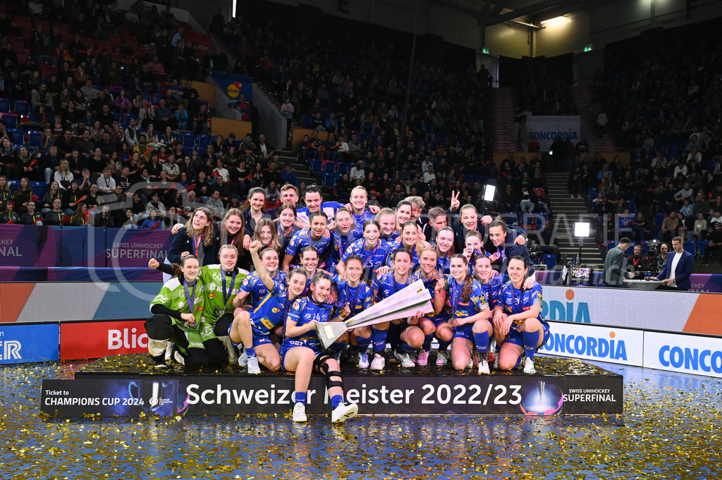 Kloten-Dietlikon Jets vs Skorpion Emmental Zollbrück - 15. April 2023 | 15.04.2023, Kloten, stimo arena, Swiss Unihockey Superfinal Frauen: Kloten-Dietlikon Jets - UHV Skorpion Emmental, Die Kloten-Dietlikon Jets sind Schweizer Meister 2022/23. - Realisiert mit Pictrs.com