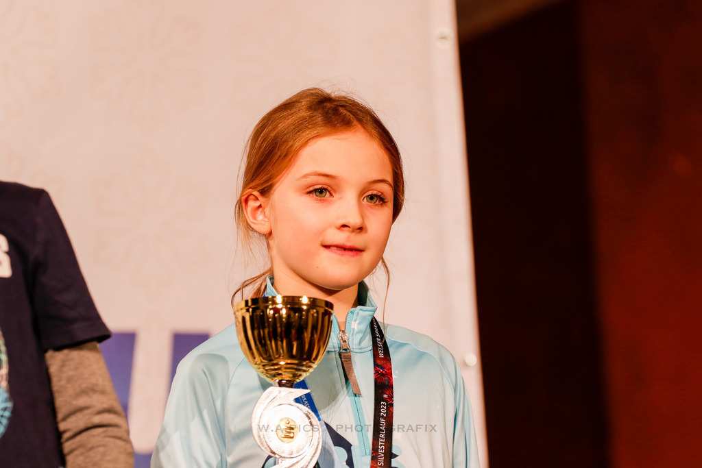 AW_20231231awmac9345 | WELS, 31.12.2023, Sparkasse Silvesterlauf Wels 2023 , Image shows: Photo: WAPICS / Andreas Willdoner