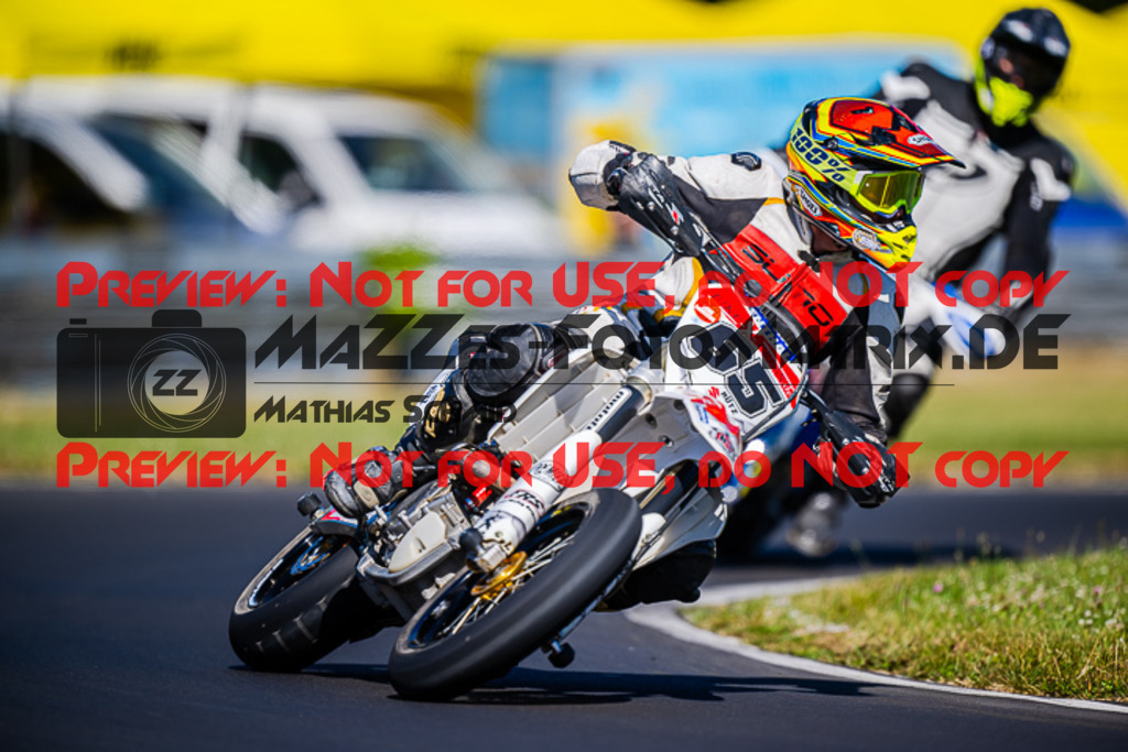 MaZZes_FotoMatrix_220702_1169 | UE40