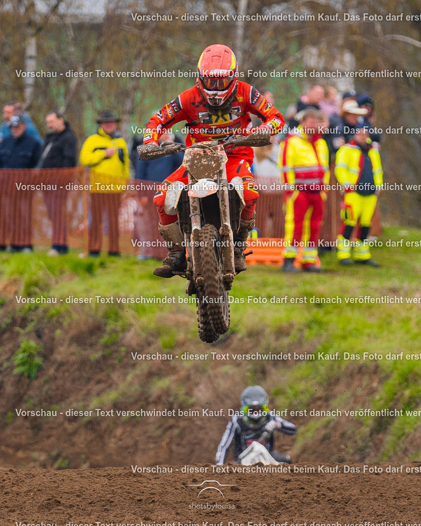 20260412_MCCBensdorf-0734 | Sportfotografin aus Berlin-Brandenburg mit Fokus auf Motocross. Ich halte deine sportliche Leistung und echte Emotionen auf und neben der Strecke professionell fest. Entdecke die Fotos von deinem Rennen und bestelle sie direkt hier im Shop.