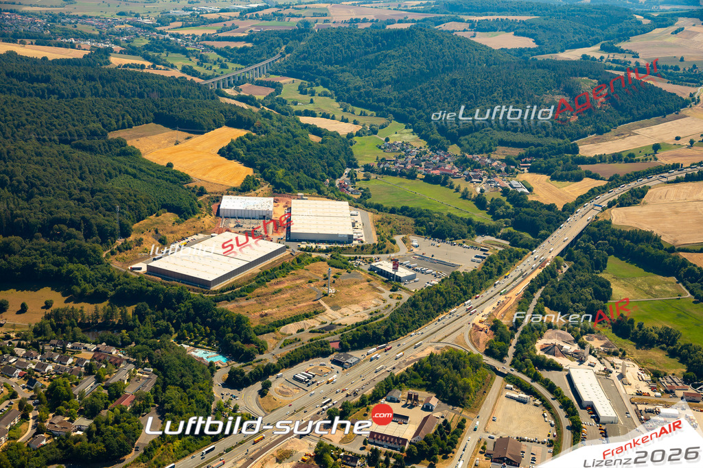 Das Luftbild der Stadt Kirchheim wurde 2022 vom Flugzeug heraus erstellt (keine Drohnen-Aufnahmen) Aufnahmehöhe ca.450 Meter- hohe Bildauflösung und Druck-Qualität. Garantiert!