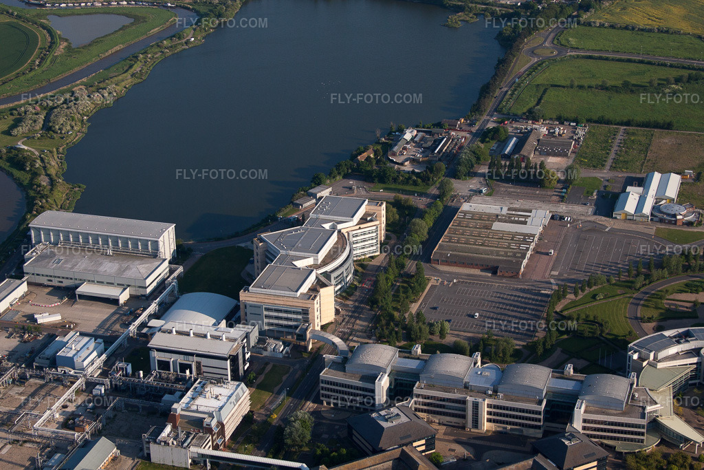 Aerial view: Office building of the administration and business center of the pharmaceutical company Mylan in Sandwich in the state England, Great Britain. – Photo: IMG_50553.jpg taken on 05/27/2012 by Werner Riehm/FLY-FOTO.com – Resolution of the original: 4752 x 3168 px