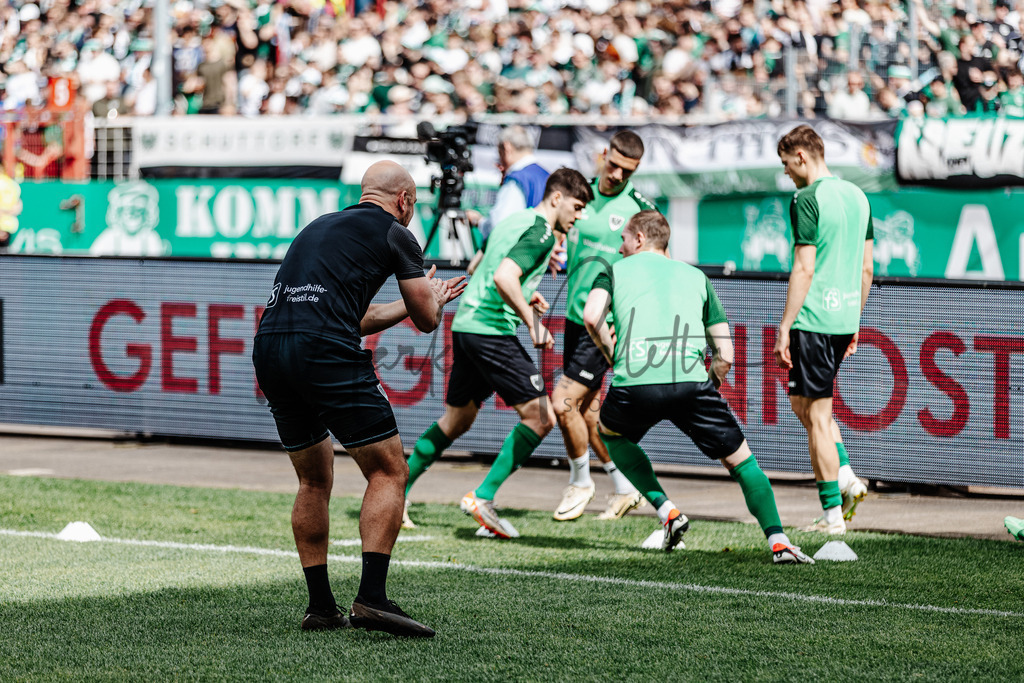 3. Liga, Saison 2023/24, 32. Spieltag: SC Preußen Münster - Jahn Regensburg | Münster, 06.04.2024: 3. Liga, 32. Spieltag, SC Preußen Münster gegen Jahn Regensburg im LVM-Preußenstadion in Münster. Foto: sportfotografie.ms | Markus Paletta - Realisiert mit Pictrs.com