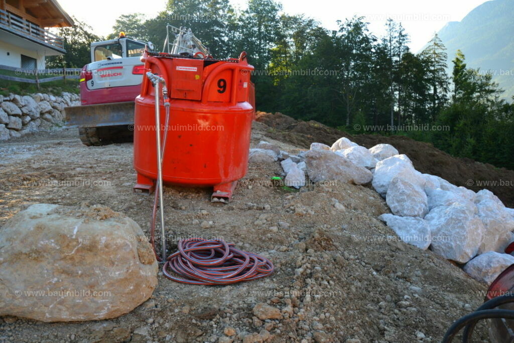 bib-lg02-erdarbeiten-0054 | Nach LV-Leistungsgruppen sortierte Detailfotos über den Bau eines Hauses. Alle Hausbau-Bilder direkt vom Urheber und Autor der Website Haus-Selber-Bauen.com