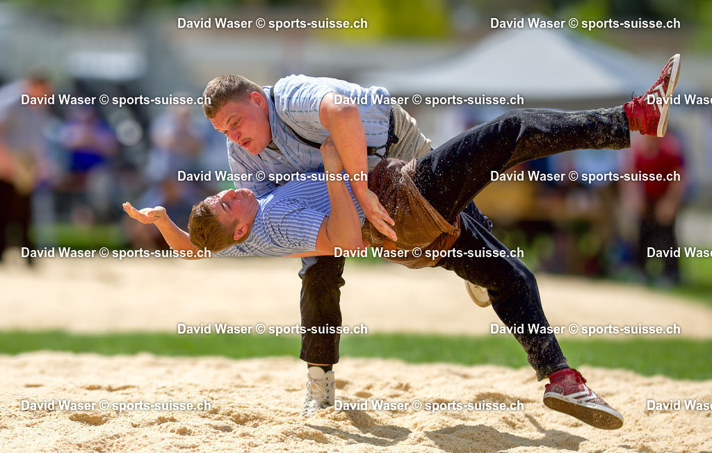 Ducrest Etienne _ - Perret Axel _ la F_te Cantonale Neuch_teloise de Dombresson le samedi 18.05.24 (2) | sports-suisse.ch