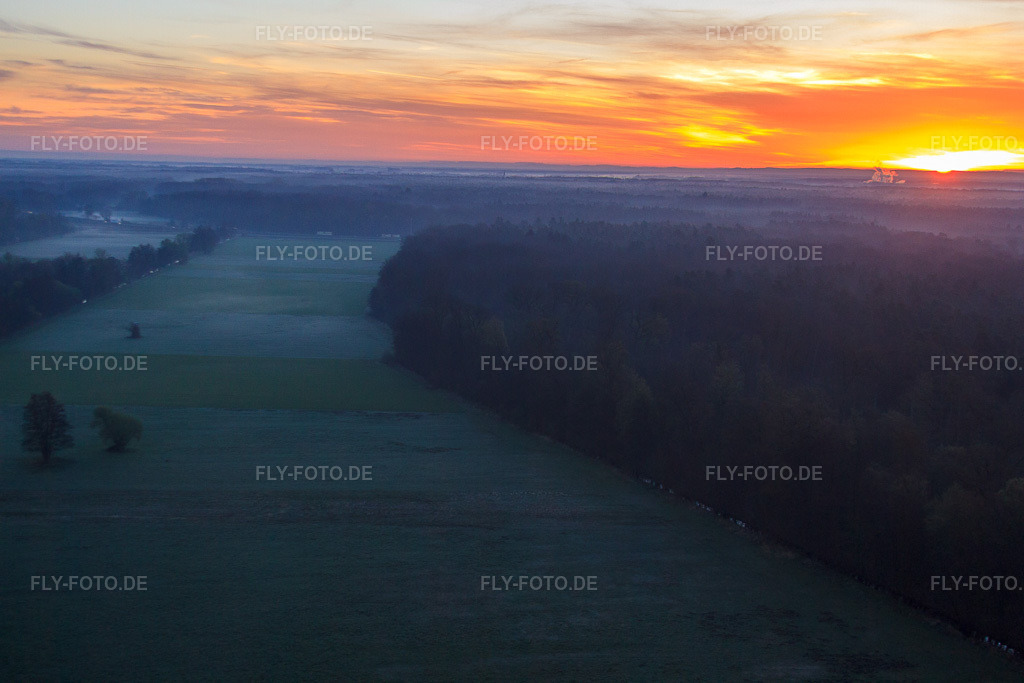 Luftbild: Otterbachniederung im Morgendunst bei Sonnenaufgang in Kandel im Bundesland Rheinland-Pfalz in Deutschland. Foto: IMG_62956.jpg vom 20.03.2014 durch Werner Riehm/FLY-FOTO.de