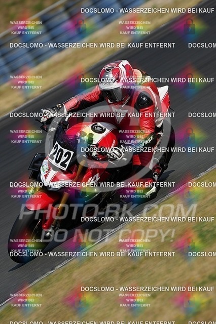 2025_06_19_PBK_16115 | Sportfotografie; SlowMotion; Video; Rennstrecke; Hafeneger; RSE; Speer; Trackday; Motorsportarena; Hockenheimring; Brno; Most; Barcelona; Valencia, Benny; Kaetzmer;