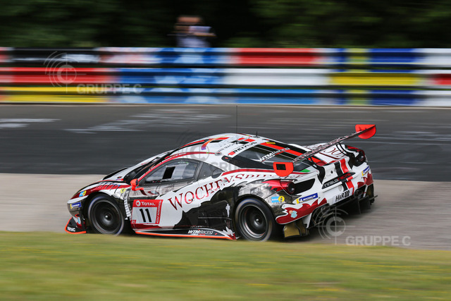 24hNbr19_0027936BK_TU | 24h Nürburgring 2019 - ADAC TOTAL 24-Rennen - Foto: Gruppe C Photography; #22 Ferrari 488 GT3, Wochenspiegel Team Monschau: Georg Weiss, Leonard Weiss, David Perel, Hendrik Still - Realisiert mit Pictrs.com