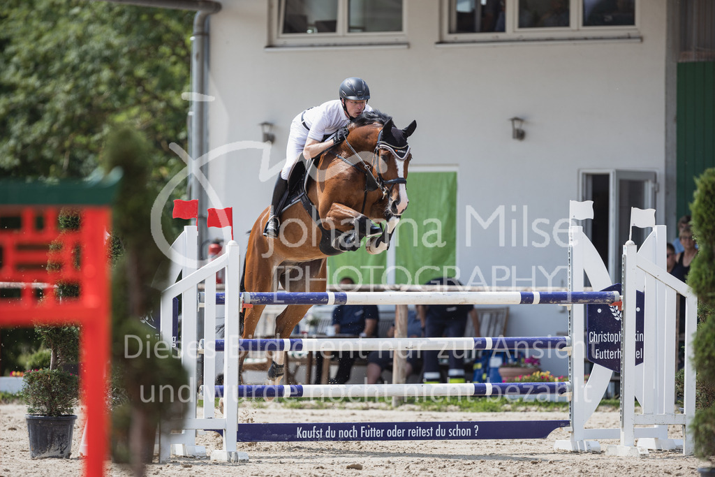 230624_PfSpTa_YoungsterM2-859 | Deine schönsten Turniermomente als professionelle Fotos! Entdecke hochwertige Pferdesport-Fotografie im Online-Shop. Jetzt Fotos finden & bestellen!