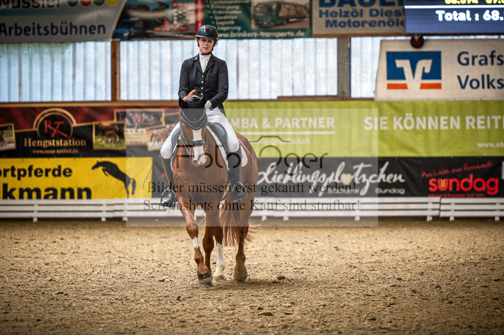 DOS_1745 | Entdecke hochwertige Reitturnierfotos von Foto Oger. Professionell, emotional und authentisch – jetzt Lieblingsmomente im Shop bestellen.Deutschlandweite Turnierfotografie. - Realisiert mit Pictrs.com