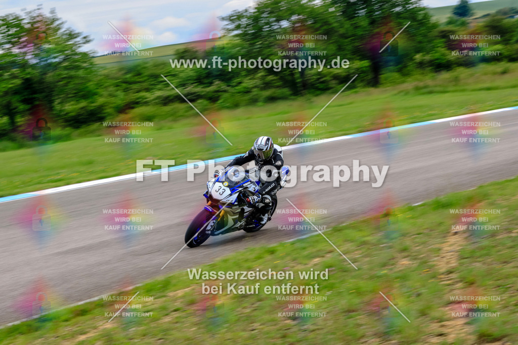 MotoTeam-3480 | Hier findet Ihr Bilder von Touristenfahrten auf der Nürburgring Nordschleife oder von anderen Veranstaltungen die ich besucht habe. Viel Spass beim Durch Schauen 