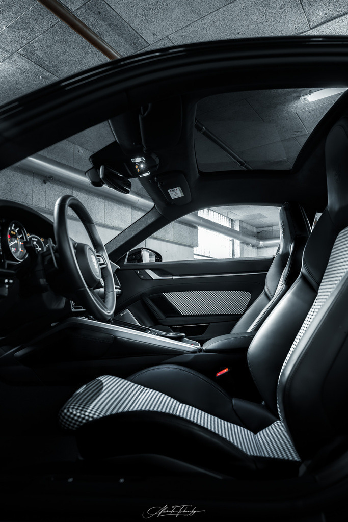 911 Turbo 992 | Entdecken Sie die faszinierende Welt von Alexander Tschuncky Arts: Kreative Fotografie, atemberaubende Automobilkunst und hochwertiger Bilderdruck. Lassen Sie sich inspirieren! - Realisiert mit Pictrs.com