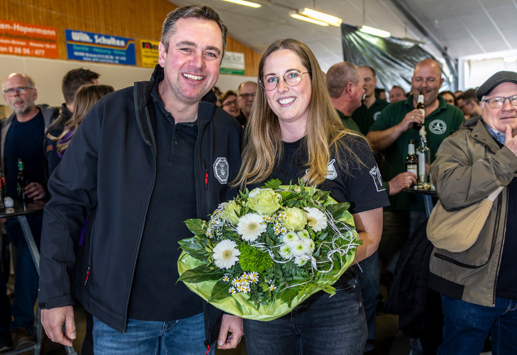 top-top.de 260412-082 | Foto, Video, Fotografie, Videografie, Fotobox, DJ, Discjockey, Musik, Musikbox, Veranstaltung, Photobooth, Amazon, Ebay, Buchtipp, Bestseller, Autor, Verlag, Buch, Wesel, Hamminkeln, NRW, Dinslaken, Rees, Drohne, Hochzeit, Party, Fotobox, Wesel, Fotograf