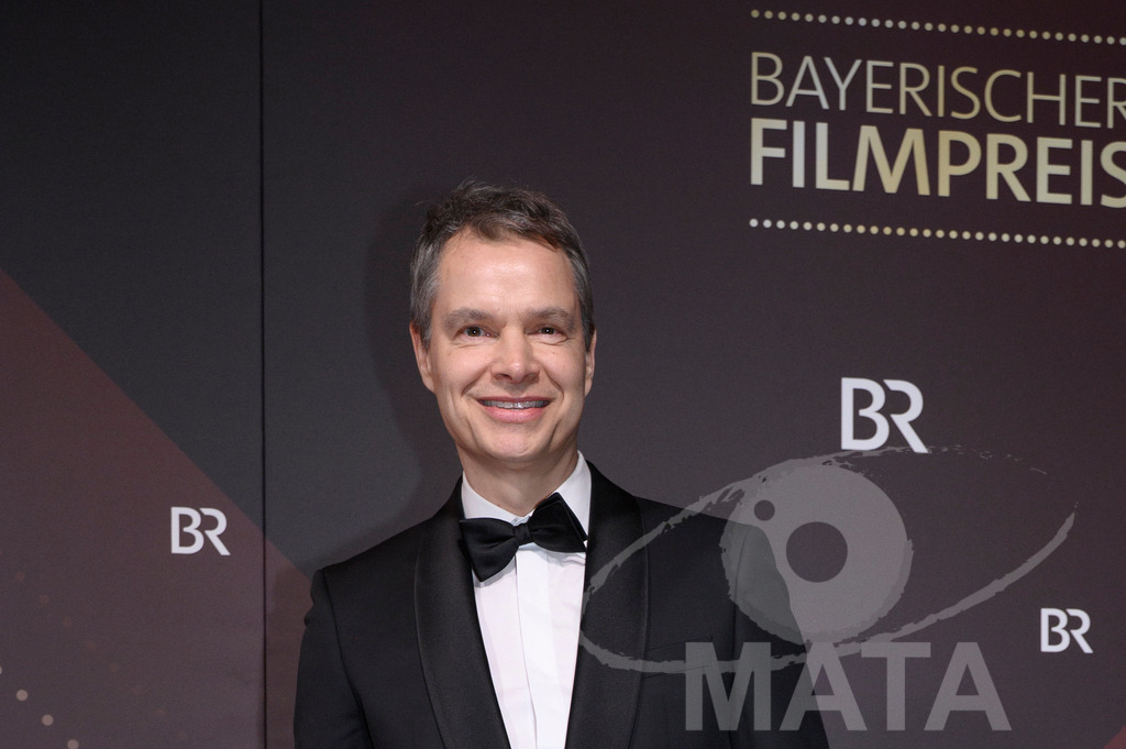 _DWI5047 | MATA IndoCon - Realisiert mit Pictrs.com