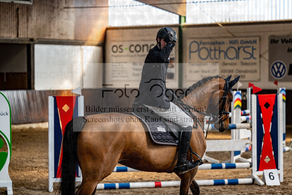 20240308-DOS_3442 | Entdecke hochwertige Reitturnierfotos von Foto Oger. Professionell, emotional und authentisch – jetzt Lieblingsmomente im Shop bestellen.Deutschlandweite Turnierfotografie. - Realisiert mit Pictrs.com