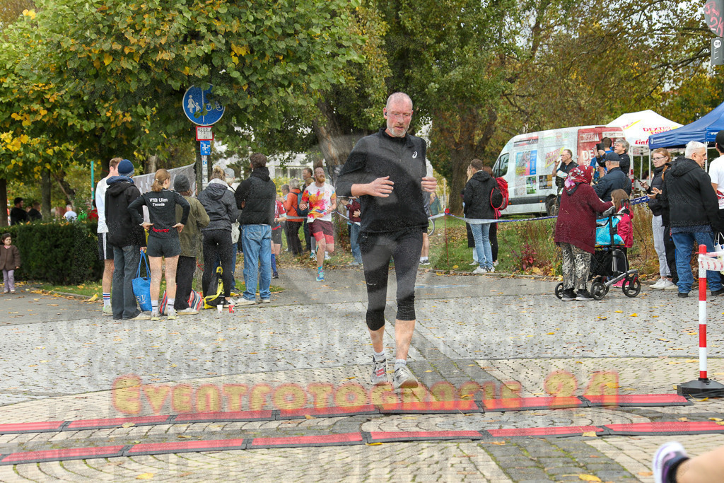 241020_1113_EX1_1463 | Sportfotografie im Rhein-Sieg Kreis, Köln, Bonn, NRW, Rheinland Pfalz, Hessen, etc. Unser Tätigkeitsfeld umfasst den Laufsport vom Volkslauf über den Marathon, Duathlon, Triathon bis zum Ultralauf wie Kölnpfad Ultra oder Schindertrail.