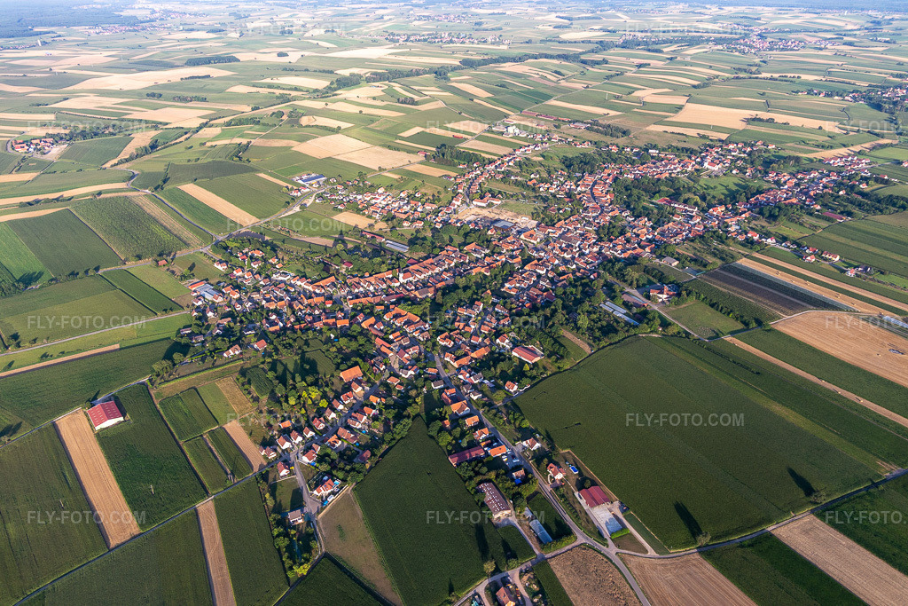 Aerial view: View of the town in Seebach in the state Bas-Rhin, France.Photo: IMG_121002-2.jpg taken on 07/23/2020 by Werner Riehm/FLY-FOTO.comResolution of the original: 5472 x 3648 px