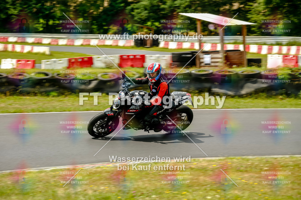 VBK-4979 | Hier findet Ihr Bilder von Touristenfahrten auf der Nürburgring Nordschleife oder von anderen Veranstaltungen die ich besucht habe. Viel Spass beim Durch Schauen 