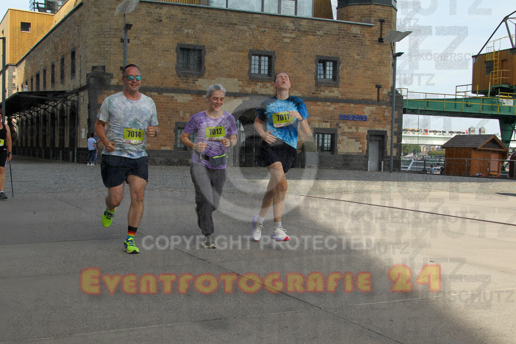 250920_1345_EV4_6599 | Sportfotografie im Rhein-Sieg Kreis, Köln, Bonn, NRW, Rheinland Pfalz, Hessen, etc. Unser Tätigkeitsfeld umfasst den Laufsport vom Volkslauf über den Marathon, Duathlon, Triathon bis zum Ultralauf wie Kölnpfad Ultra oder Schindertrail.