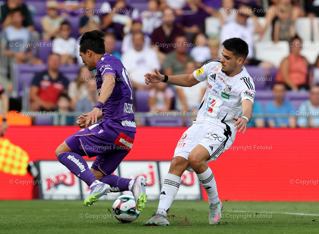 A_LUI_100825_11 | SPORT,FUSSBALL,ADMIRAL BUNDESLIGA FK AUSTRIA WIEN-RZ PELLETS WAC 10.08.2025 IM BILD: KANG HEE AUSTRIA WIEN) UND DEJAN ZUKIC (WAC) FOTO:FOTOLUI/MW  
