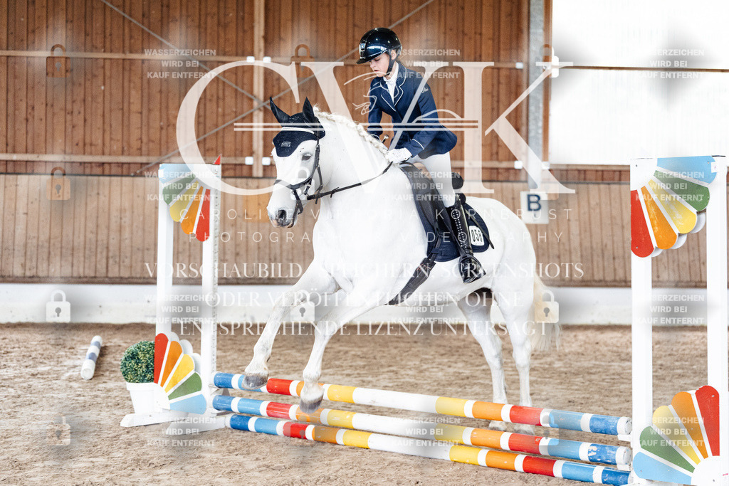 CK902738 | Turnierfotografie Pferdefotografie Trier Rheinland-Pfalz Pferdesport Reitsport Tierfotografie Sportfotografie Pferdevideo Pferdevideografie Equestrianvideography equestrianphotography  - Realisiert mit Pictrs.com