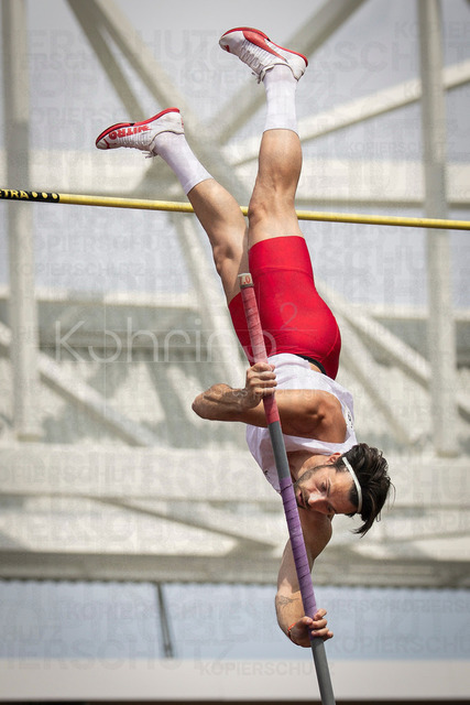 Golden Oval; Dresden, 31.05.2026 | DRESDEN , GERMANY - MAY 31:  Valentin Lavillenie (FRA / France) competes in the men’s pole vault during the Golden Oval Continental Tour Silver meeting on May 31, 2026 at Heinz-Steyer-Stadion in Dresden, Saxony, Germany.