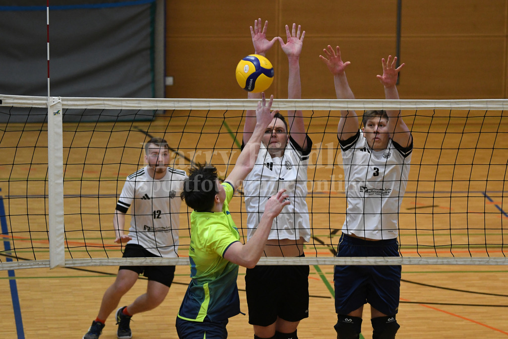 TSV Plattling Volleyball : TSV 1861 Deggendorf II | Ergebnis: 3:2 (21:25,25:22,25:14,24:26,15:7)  - Realisiert mit Pictrs.com