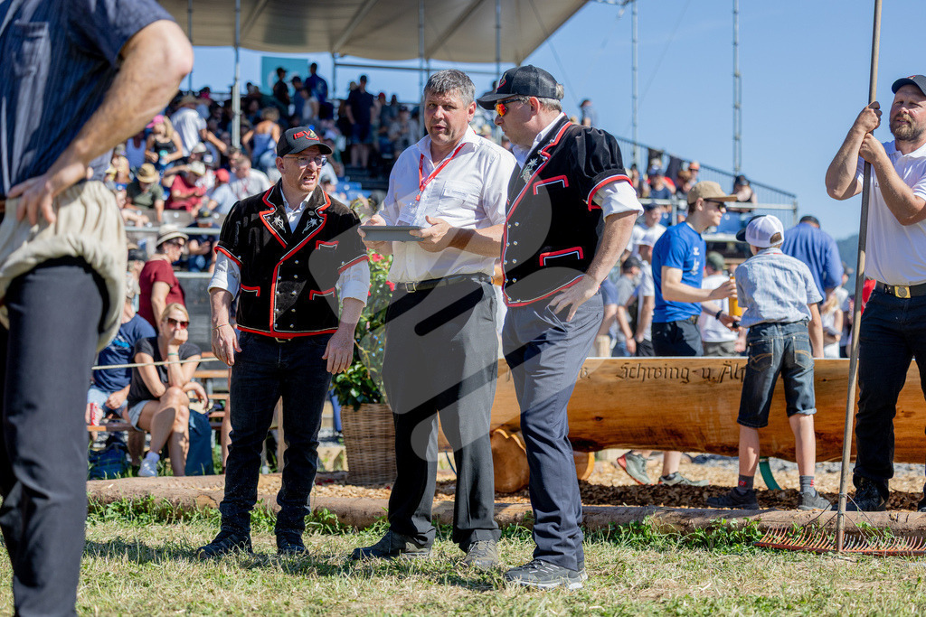 ISAF2026_2G_00272 | Die Schwinger des Schwyzer Kantonalen Schwingerverbandes: Fotos, die Dynamik und Leidenschaft festhalten, sowie emotionale Momente aus dem traditionellen Schwingsport zeigen. - Realisiert mit Pictrs.com