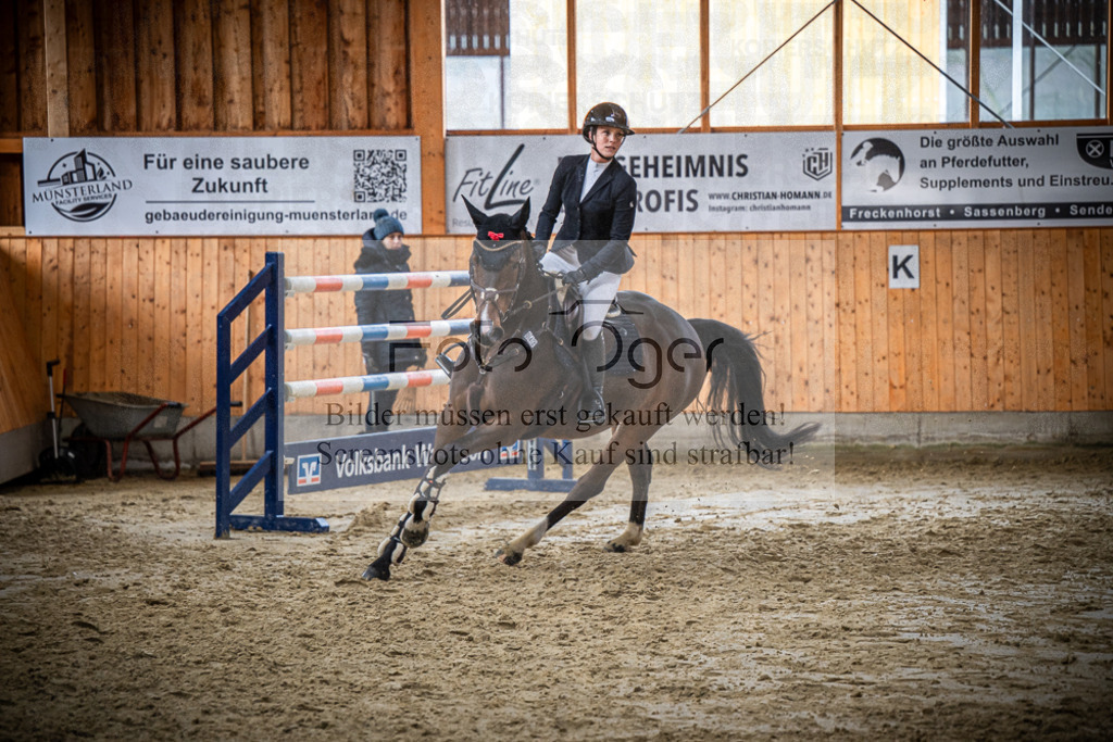 DOS_1592 | Entdecke hochwertige Reitturnierfotos von Foto Oger. Professionell, emotional und authentisch – jetzt Lieblingsmomente im Shop bestellen.Deutschlandweite Turnierfotografie. - Realisiert mit Pictrs.com