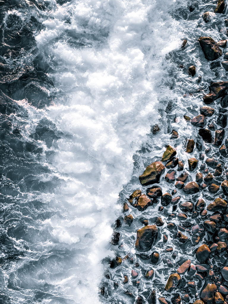 Rocks and Waves | foto-emotionen - Realisiert mit Pictrs.com