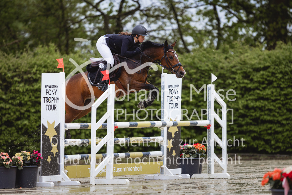 240426_Olfen-Vinnum_PonyTrophy-233 | Deine schönsten Turniermomente als professionelle Fotos! Entdecke hochwertige Pferdesport-Fotografie im Online-Shop. Jetzt Fotos finden & bestellen!