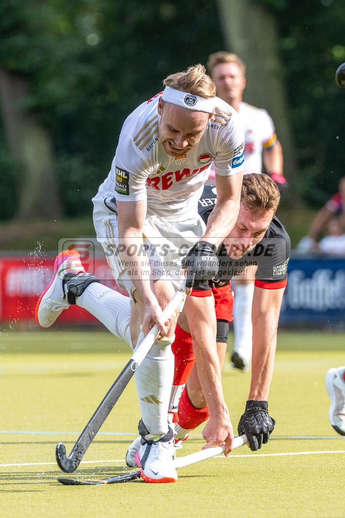 SFE_20230916_0015 | Hockey 1. Bundesliga Herren Rot-Weiss - TSV Mannheim am 16.09.2023 in Köln (KTHC Stadion Rot-Weiss Köln Tennis and Hockey Club), Photo: Stephan Fehrmann 2023 (Sports-Gallery),Christopher Rühr ( Rot-Weiss Köln #17 )