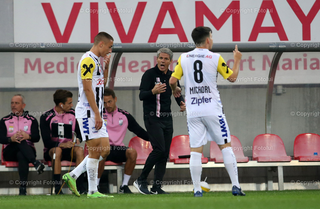 A_LUI_151022_13 | SPORT,FUSSBALL,TIPICO BUNDESLIGA AUSTRIA KLAGENFURT-LASK 15.10.20022 IM BILD :  MARIN LJUBICIC UND DIETMAR KUEHBAUER (BEIDE LASK) FOTO:FOTOLUI/MARIOWIMMER