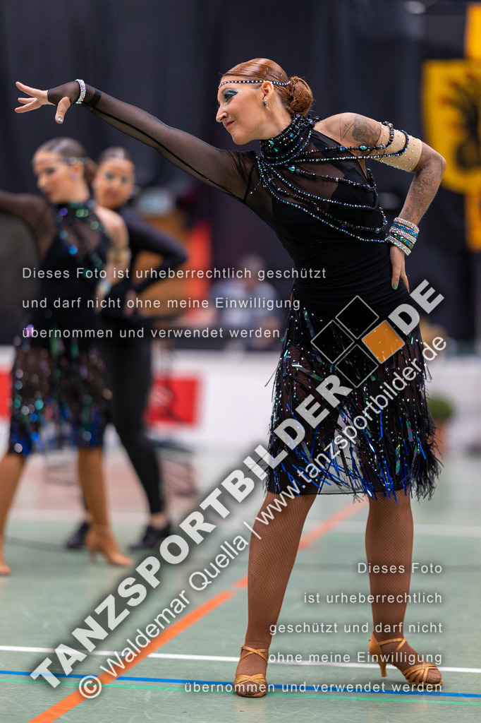 20230325-10770 | Hier finden Sie Tanz Bilder vom Latein und Standard Formationen tanzen. Sportbilder vom Tanzsport. Schöne Fotos und von Weltmeisterschaft, Europameisterschaft, Bundesliga, Regionalliga, Oberliga und Landesliga sowie von GOC Stuttgart, DanceComp, WM Bremen