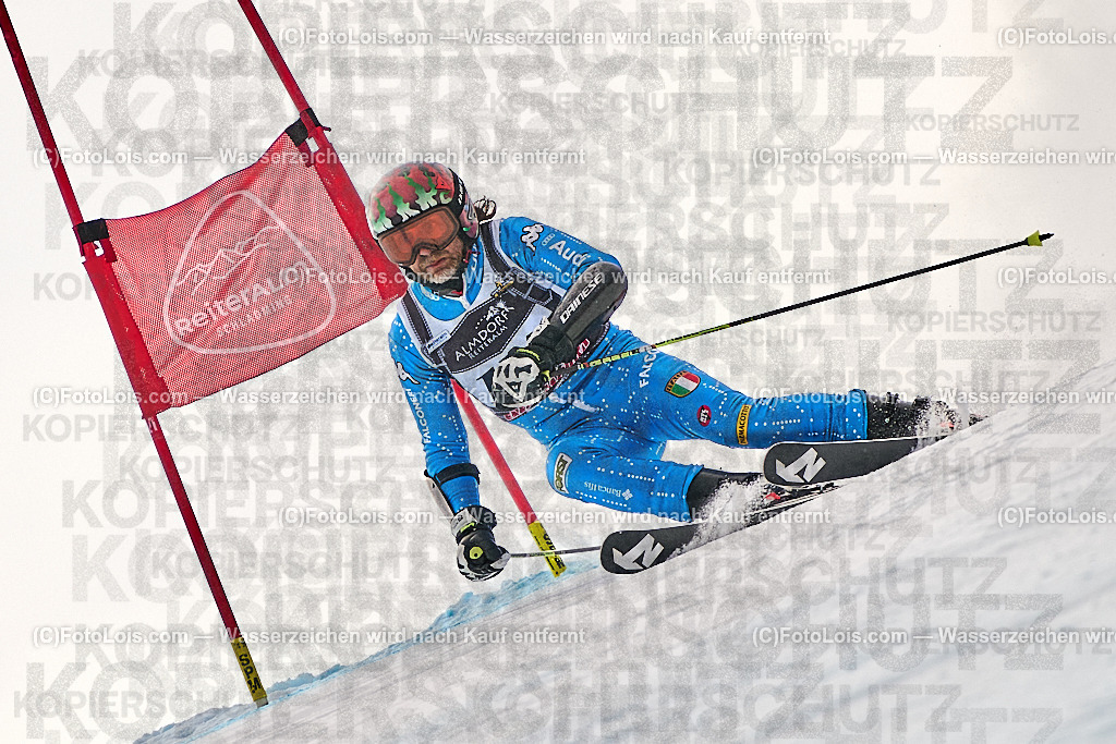 _ALP2364_MASTERS-WM_Reiteralm_A-GS_Grechi Davide | FISWORLD CHAMPIONSHIPSMASTERS ALPINE SKIING, 23. – 28. MÄRZ 2026 - REITERALM | STMK | AUT.   Veranstaltet vom Masters-Referat des Deutschen Skiverbandes (DSV). Durchführende Organisation: WSV Pichl-Reiteralm, unterstütutzt von den Bergbahnen REITERALM bei Schladming und SKI AUSTRIA.                            Disziplinen:  Super-G, GiantSlalom, Slalom.                                                 Kategorien:  A (Herrn 30-59 Jahre), B (Herrn ab 60 Jahre), C (Damen 30-59 Jahre), D (Damen ab 60 Jahre).                Rennstrecken:   Gasselhöhe und Muldenliftpiste auf der Reiteralm.