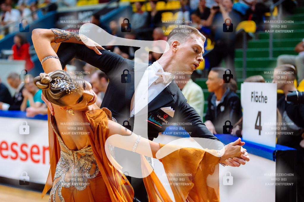 Hessen Tanzt WDSF International Open Standard 2nd (18) Yahor Boldysh _ Irina Averina (TSC Excelsior Dresden)-2025-05-17-9641 | Webshop for digital downloads and prints of dance sport, event & show photographer Julian Link - Realisiert mit Pictrs.com