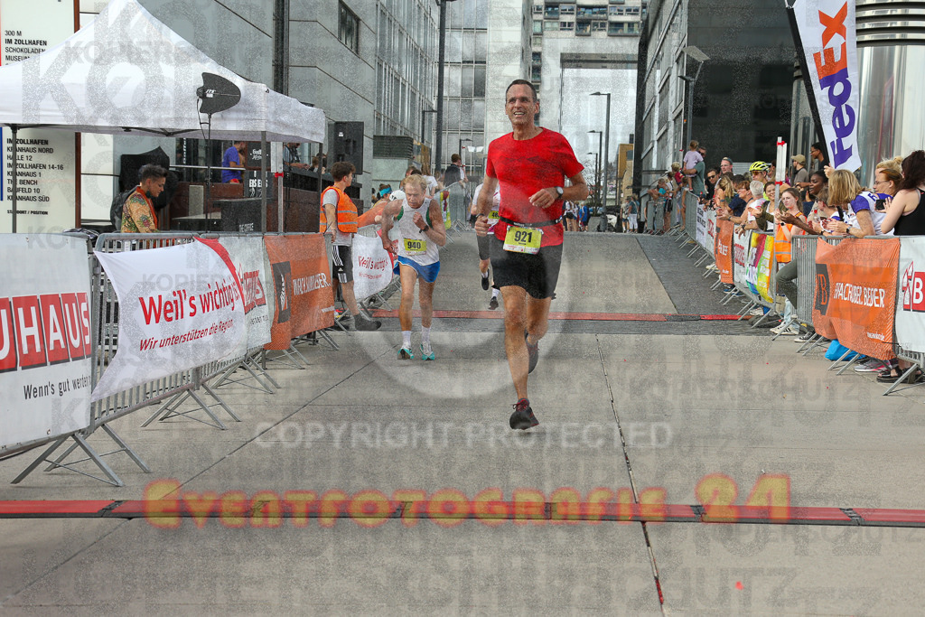 250920_1531_EX1_9767 | Sportfotografie im Rhein-Sieg Kreis, Köln, Bonn, NRW, Rheinland Pfalz, Hessen, etc. Unser Tätigkeitsfeld umfasst den Laufsport vom Volkslauf über den Marathon, Duathlon, Triathon bis zum Ultralauf wie Kölnpfad Ultra oder Schindertrail.