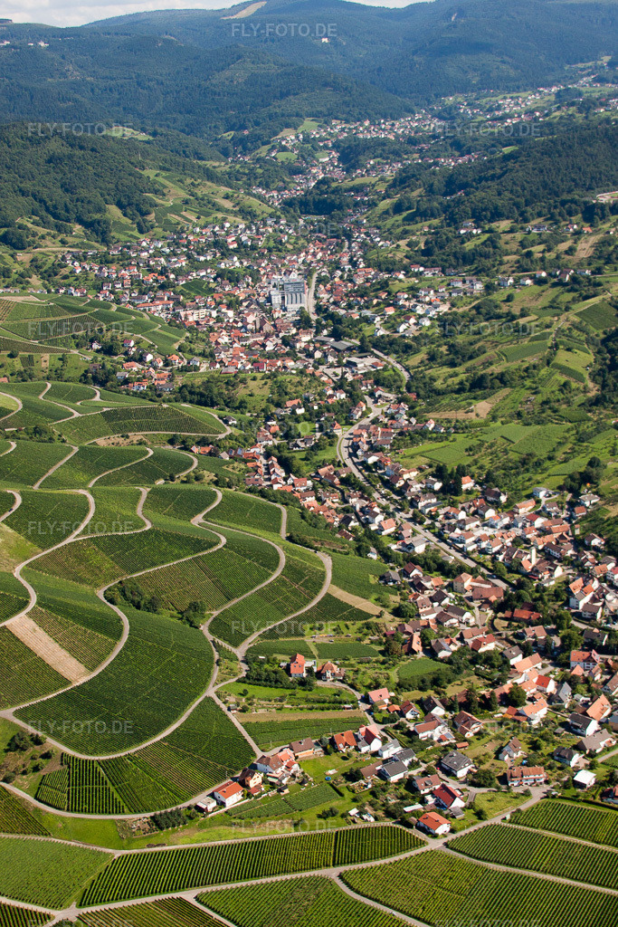 Luftbild: Panorama vom Ortsbereich und der Umgebung im Ortsteil Untertal in Bühlertal im Bundesland Baden-Württemberg in Deutschland. Foto: IMG_31383.jpg vom 09.08.2010 durch Werner Riehm/FLY-FOTO.de
