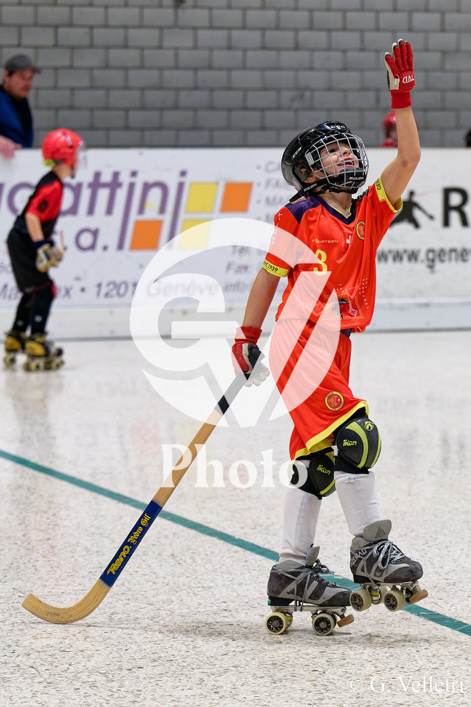 Super League  - Servette FC  v FC Zurich  | during the Super League  game between Servette FC  and FC Zurich  at Stade de Geneve  in Lancy , Switzerland 
