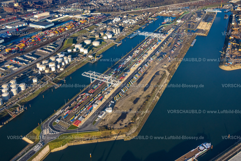 Duisburg241202736 | Luftbild, Hafen Duisburg duisport, Hafengebiet mit Ölinsel und Kohleninsel Container Terminal, Ruhrort, Duisburg, Ruhrgebiet, Nordrhein-Westfalen, Deutschland
