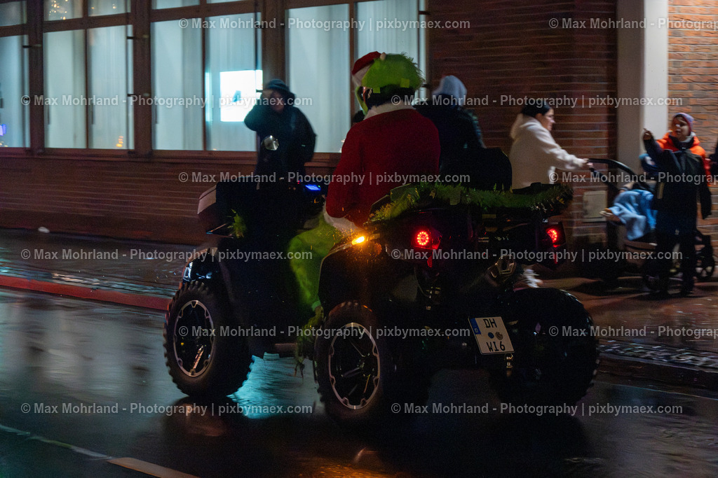Lichterfahrt-Barsntorf_061225-MM_8532-0028 | Max Mohrland - Photography - Realisiert mit Pictrs.com