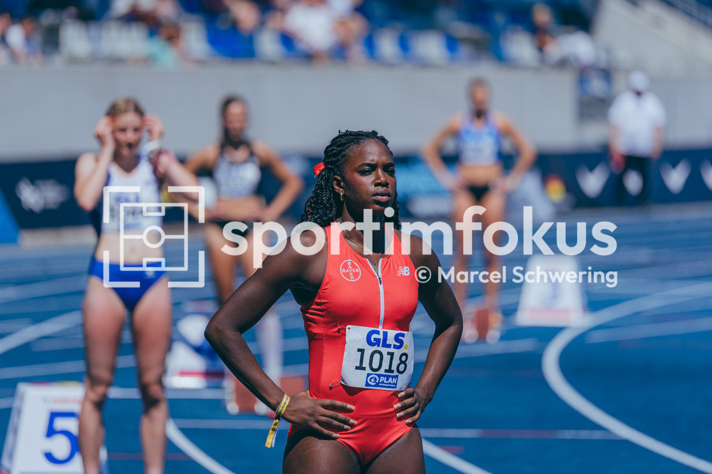DM U23 U18 Bochum 2026 | Aaliyah-Laetitia Mbenda (TSV Bayer 04 Leverkusen), Startnummer 1018, 400 Meter Hürden, Deutsche Meisterschaften der U18 &amp; U23 2026, Lohrheidestadion Bochum-Wattenscheid, 04.07.2026 Foto: Marcel Schwering / sportimfokus - Realisiert mit Pictrs.com