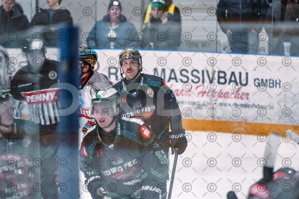 Alligators_vs_Memmingen_05_12_2025-098 | Höchstadt Alligators Fotogalerie: Eishockey-Action aus Franken. Professionelle Spielfotos, Portraits & Stadionbilder zum Download. Jetzt entdecken! - Realisiert mit Pictrs.com