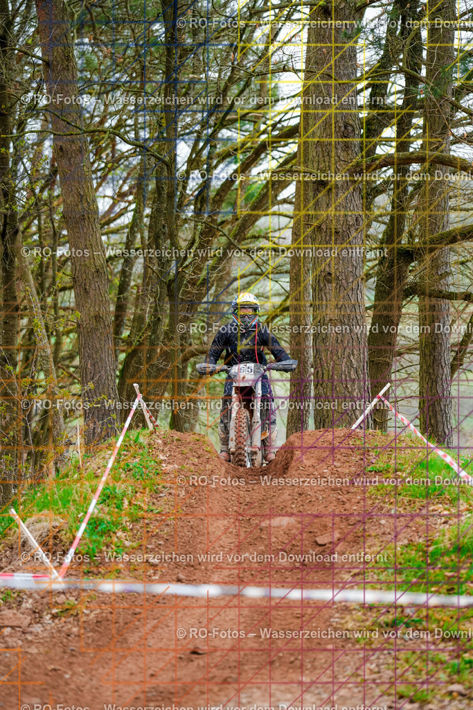 4 Lauf Mernes-1111 | Sportfotografie von RO-Fotos: Motorsport, Motocross, Enduro, Laufveranstaltungen und Triathlon. Professionelle Fotos von Sportlern und Events. - Realisiert mit Pictrs.com